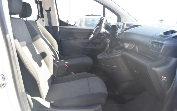 Toyota Proace City Verso cena 67800 przebieg: 150154, rok produkcji 2020 z Trzcianka małe 631